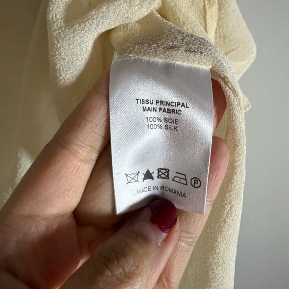 Vanessa Bruno 100% pure silk button down blouse size 38 - Picture 4 of 6